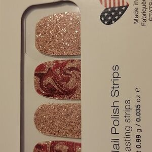 Color street nail strip